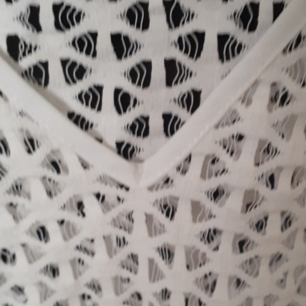 Shirt - Picture 4 of 4